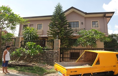 Novaliches House | Filinvest2 BATASAN HILLS, has views of marikina hills,