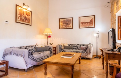 Manacor Villa | Finca "Es Rafalet - Sa Buhardilla" with Mountain View, Pool, Wi-Fi, A/C, Terraces & Garden