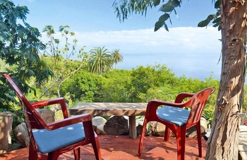 El Tanque House | Finca in El Tanque with a patio