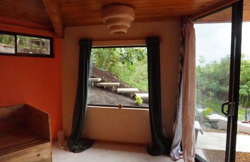 Quebrada La Gamba Bed & Breakfast | Finca Mālama