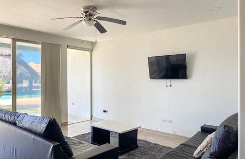 Las Conchas Apartment | Find Peace at a Modern Ground Floor Condo