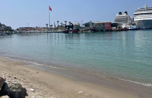 Kusadasi Apartment | Fine apartment in the center of Kusadasi. 2 minutes walk to the beach. pure nostalgia