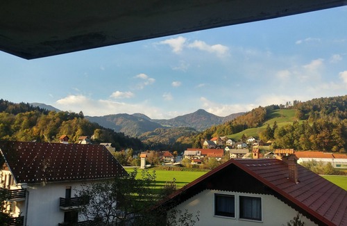 Poljane nad Skofjo Loko Apartment | Fine separate apartment with more than 120m2 of free space.