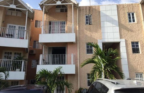 Yallahs Apartment | Finest Accommodation Apt # 421 Bloc # 4 Marley Manor 6 Marley Rd Kgn 6