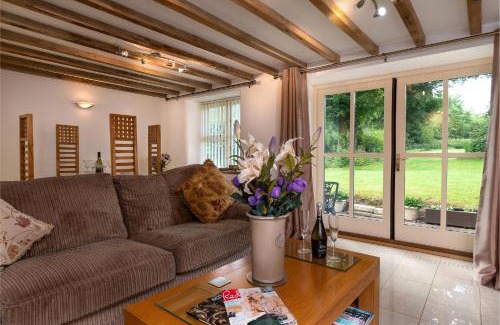 Pantymwyn House | Finest Retreats - The Cottage - Luxury 1 Bed Cottage