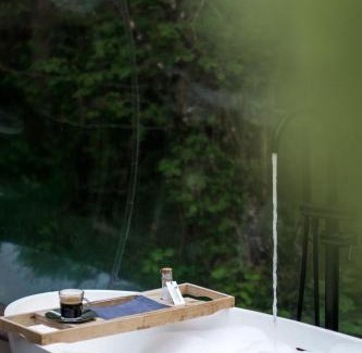 Lecemy House | Finn Lough