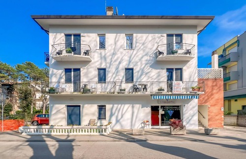 Bibione Apartment | Fiorita: Brand new and modern furnished and very close to downtown and the beach