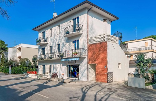 Bibione Apartment | Fiorita: Brand new and modern furnished and very close to downtown and the beach