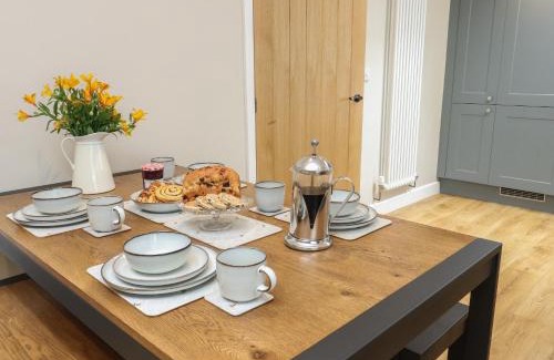 Llanrug House | Fir Tree Cottage