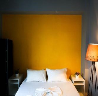 Fira Apartment | Fira Central Apartments with Veranda
