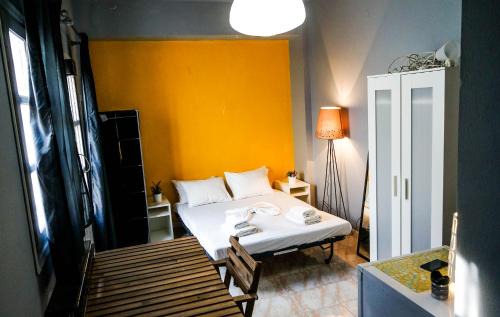 Fira Apartment | Fira Central Apartments with Veranda