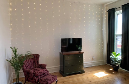 Warren Apartment | Firefly Suite