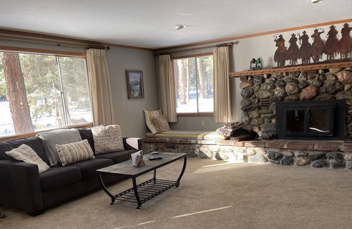 Bayfield House | Fireside - 6 Bedroom, 4 Bath Home