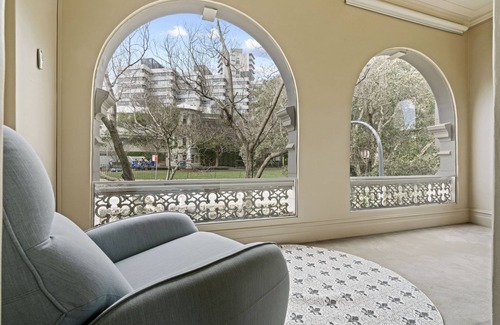 Sydney House | Firework View Location! Classic 4-Level Terrace Style Living in Kirribilli