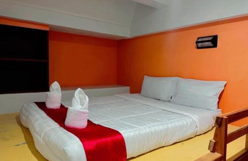 Ko Pha-ngan Hotel | First and Frang Hotel - Koh Phangan