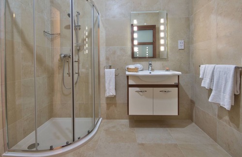 Bugibba Apartment | First Class Apartments "Danube" by G&G