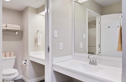 North East Hotel | First Floor Standard Suite