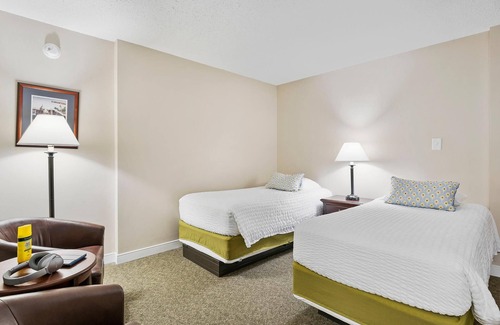 North East Hotel | First Floor Standard Suite