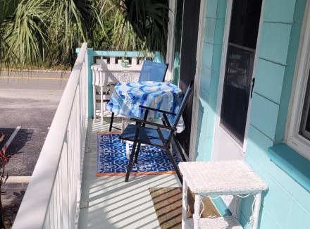 New Smyrna Beach Apartment | ~ Fish Cottage ~ NSB Sanctuary Pool Courtyard View Coronado Arms B11