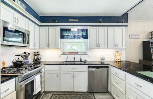 Jamaica Beach House | Fish,Crab,Swim on Waterfront Beach House !
