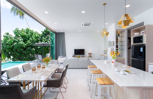 Rawai Villa | Fisherman Way Beach Villa
