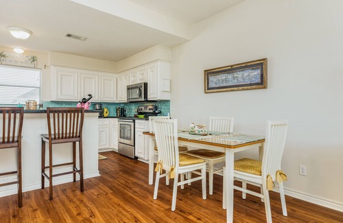 Isla Del Sol House | Fishing Paradise! Canal Home w/Large Deck & Open Floor Plan