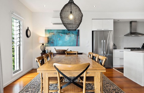 Gerringong House | Fiskardo- Gerringong, Views of ocean and rolling hills.