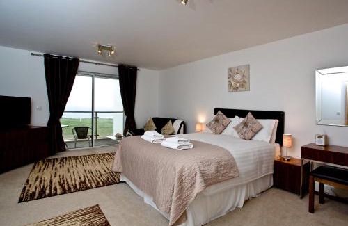 Newquay Apartment | Fistral View At Bredon Court