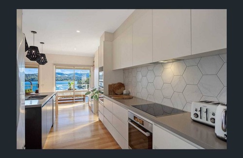 Merimbula House | Five Bedroom House with Pool - Sleeps up to 12