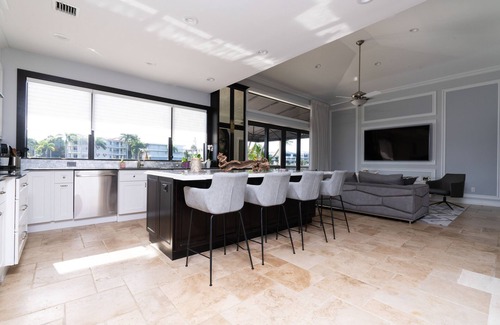 Deerfield Beach House | Five Bedroom Luxe Villa on Deep Water Intracoastal