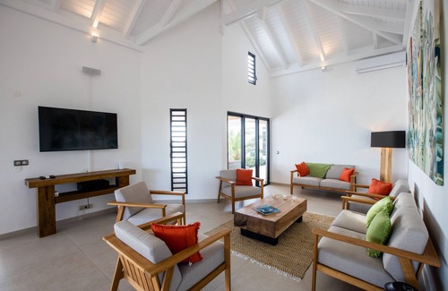 Nettle Bay Villa | Five bedroom villa with a beautiful panoramic view