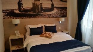 Stari Grad House | Five Points Square - City Center