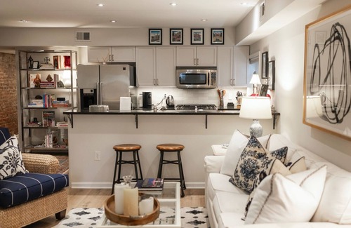 Dupont Circle Apartment | Five star luxury in the heart of historic DuPont Circle in DC