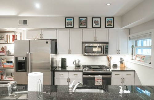 Dupont Circle Apartment | Five star luxury in the heart of historic DuPont Circle in DC