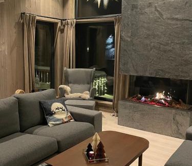Loten Municipality Ski Chalet | Fjellro Budor - ski in ski out