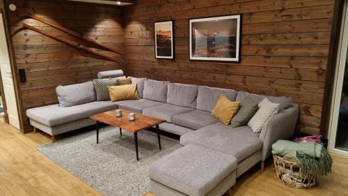 Funasdalen House | Fjellyx i funäs med relax&bastu, badtunna, 13 bädd