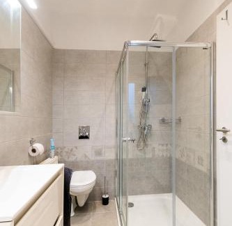 Sopron Apartment | Flóra Lak