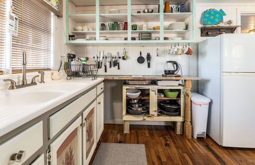 Port St. Joe Cottage | FL. Cottage, 3 Blocks to Gulf + Pet Friendly w/Fenced Lawn & Boat Parking,