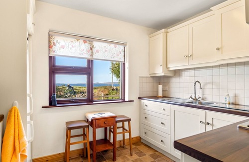 Ballyconneely House | Flaherty Cottage, Cosy relaxing cottage with views
