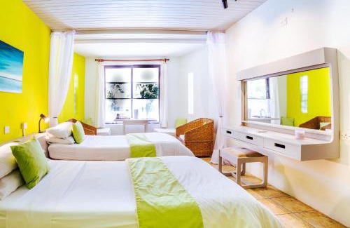 Diani Beach Bed & Breakfast | Flamboyant Diani Beach