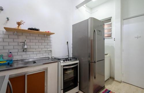 Flamengo Apartment | Flamengo: quarto, sala e vista livre