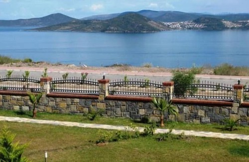 Bogazici Apartment | Flamingo 32, 2 bed private 1st floor home