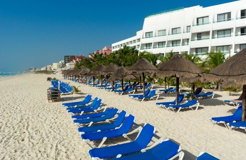 Punta Cancun Hotel | Flamingo Cancun Resort