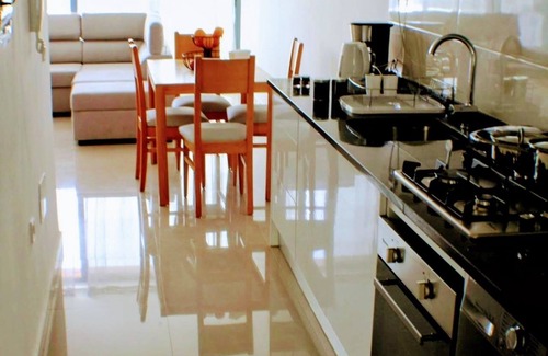 Praia Apartment | Flamingo Plateau. 1A Apt on Rua Pedonal. Praia Central Near cafes & shops