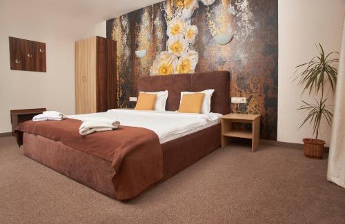 Parvenets Hotel | Flamingo Plovdiv