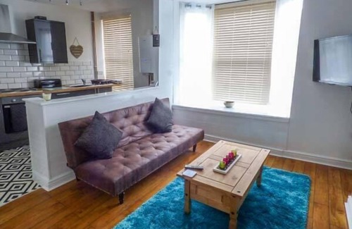Bridlington Apartment | FLAT 2, country holiday cottage in Bridlington