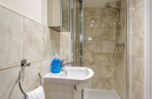 Southampton City Centre Apartment | Flat 3 - Luxury St Mary Apartments