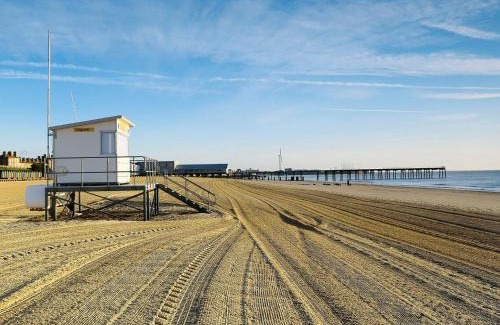 Lowestoft House | Flat 3 Sea View - Ukc4219
