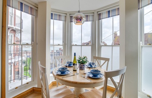 Swanage Apartment | Flat 5 Penlu - Two Bedroom Apartment, Sleeps 4