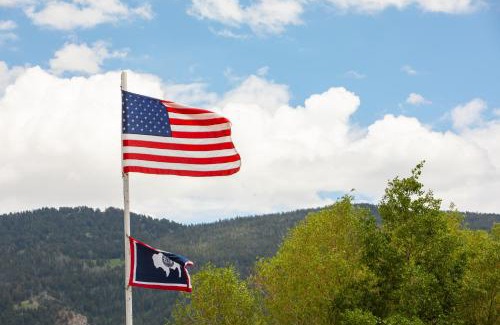 Jackson Hole Hotel | Flat Creek Inn